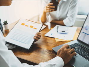 The Claims Experts financial mis-selling supporting illustrative sales image