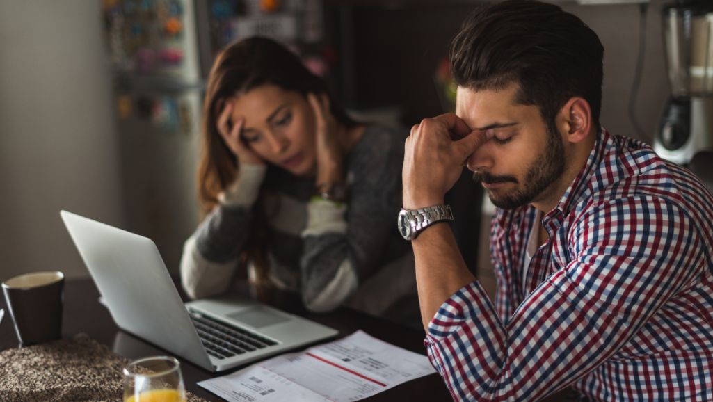The Claims Experts debt and help image